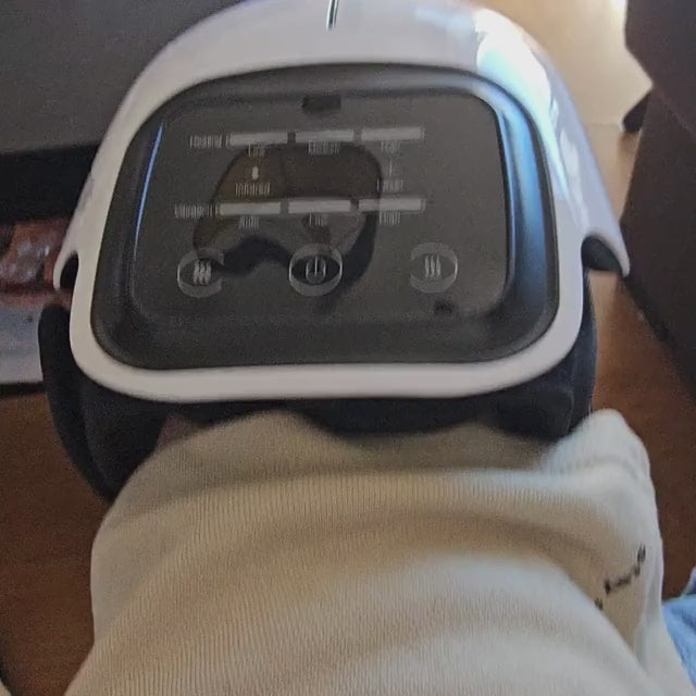 Gladiora Knee Massager touchscreen usage